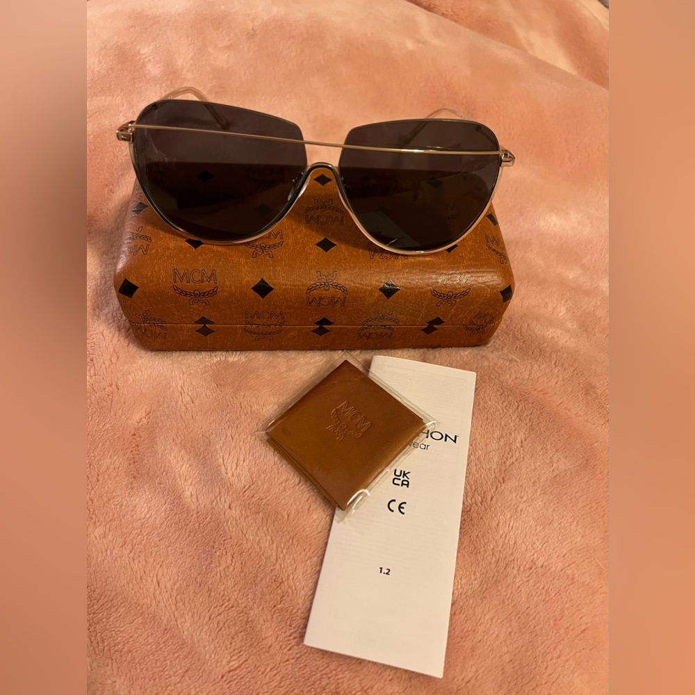 MCM MCM158S-738 Gold-Tone Sunglasses Grey Lens New with Case